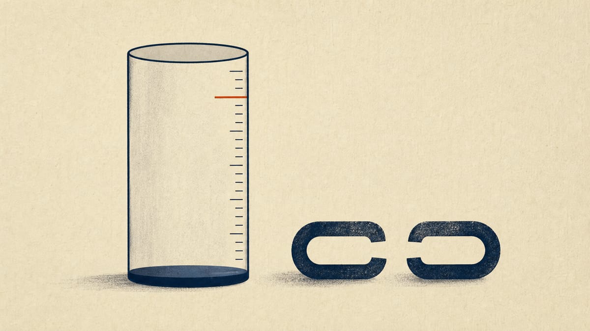 Illustration of a tall measuring vessel with a marked upper limit and only a sliver filled at the bottom, beside two loosely linked chain links.